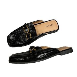 Torrid women’s mules size 9.5WW patent faux leather buckle gold black- Runs big